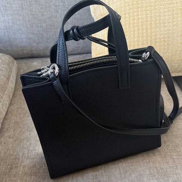 Marc Jacobs Black Crossbody Bag - Picture 2 of 3